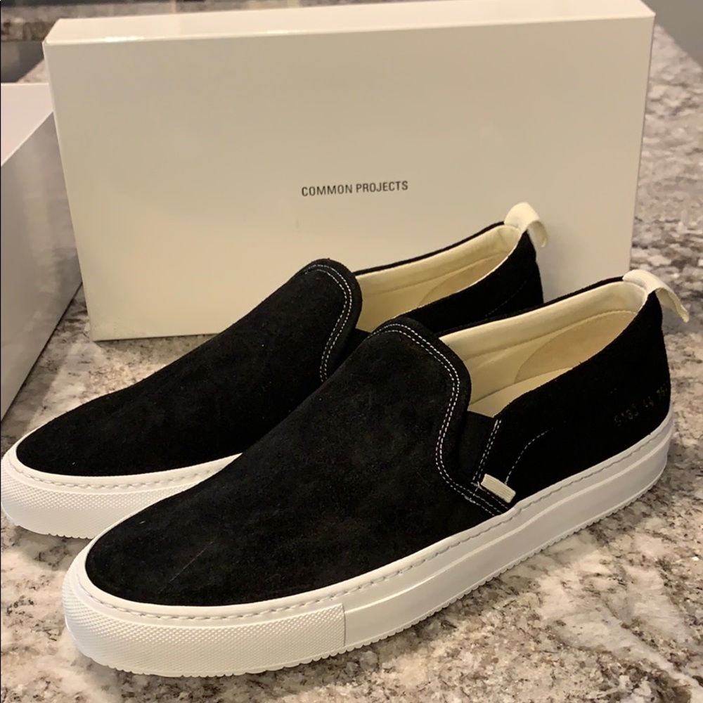 Common project black suede slip on
